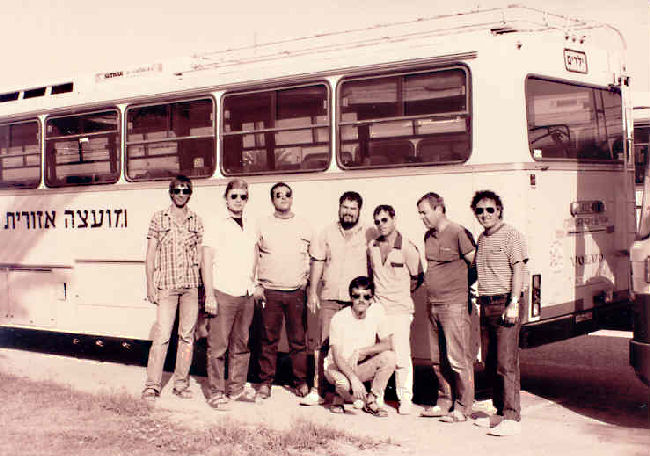 תמונת נהגי הערבה משנות השמונים 