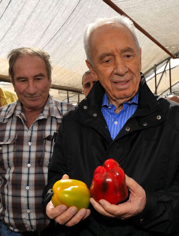 2009 סיור של שמעון פרס בערבה, עם שאול לוביש
